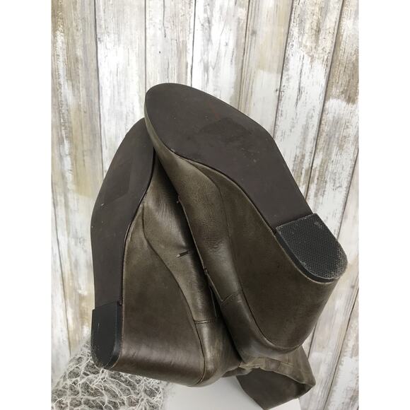 Steve Madden LUXE Taupe Light Brown Tall Leather Lacer Up Pull On Wedge Boots 9 - Picture 11 of 12
